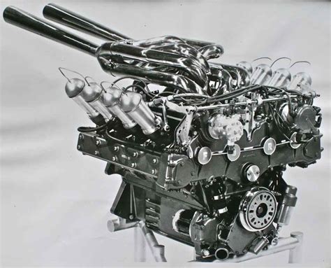 Ford 428ci. dohc engine