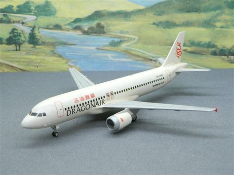 1:200 Scale BUILT Model Airplane AIRBUS A320 DRAGON AIR VR-HYO Painted | #4632651943