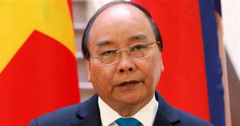 Nguyen Xuan Phuc sworn in as Vietnam’s president | News | Al Jazeera