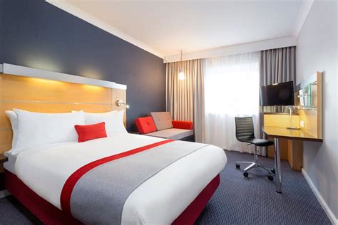 HOLIDAY INN EXPRESS SOUTHAMPTON M27, JCT.7, AN IHG HOTEL - Updated 2023