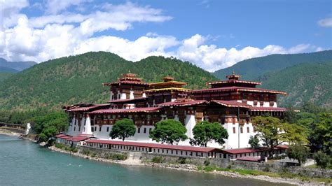 DECHENCHOLING PALACE, THIMPU, BHUTAN - YouTube