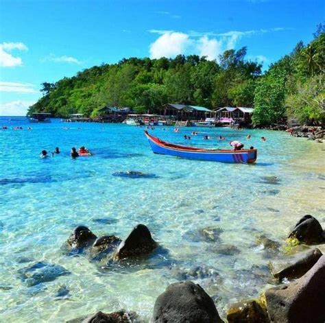 Enam Spot Snorkeling dan Diving di Indonesia ini Bikin Kamu Speechless