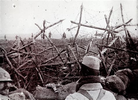 Unpublished Photos: What WWI Trench Warfare Really Looked Like – Maiden on the Midway