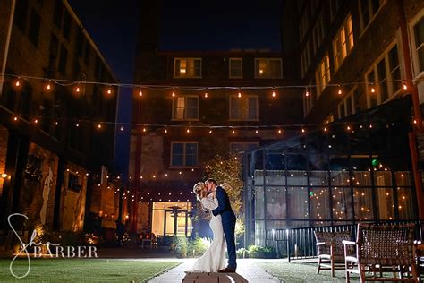 Hotel Covington wedding_0029 - Cincinnati wedding photographers - Sherri Barber photography