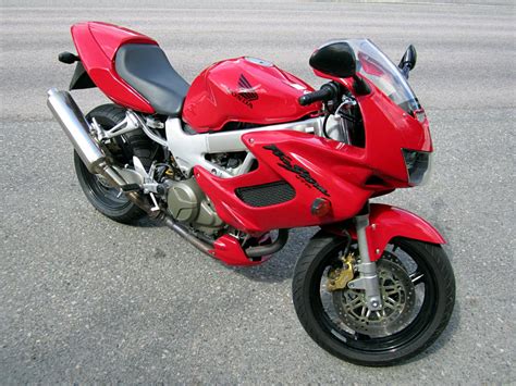 2003 Honda VTR1000F FireStorm / Super Hawk - Moto.ZombDrive.COM