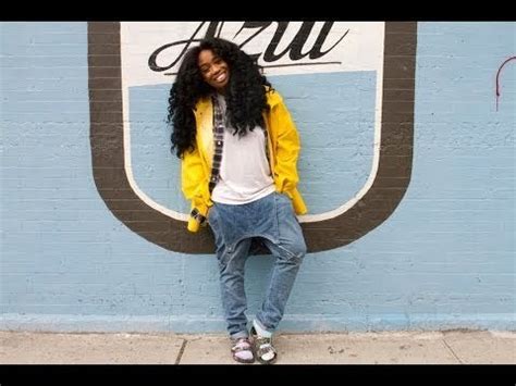 SZA talks style and freckles :) : sza