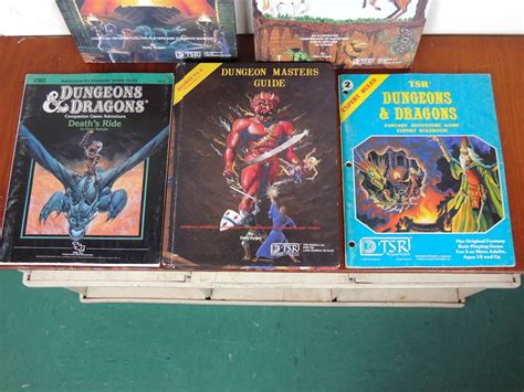 Vintage Dungeons and Dragons Books | EBTH