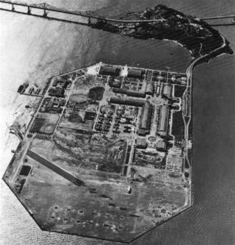 Naval Station, Treasure Island circa 1946, from 9,000 feet | Treasure ...