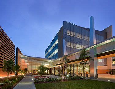 2021 Best Places to Work in Healthcare Providence St. Joseph Hospital | Modern Healthcare