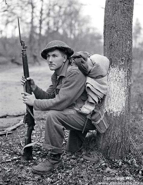 Perth Regiment, Arnhem, January 1945 | Canadian soldiers, Canadian army ...