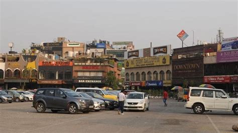 Sector 29 bar staff assaulted, 8 booked - Hindustan Times