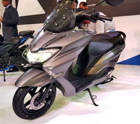 Suzuki Motorcycle India unveils Burgman Street scooter - Auto Components India