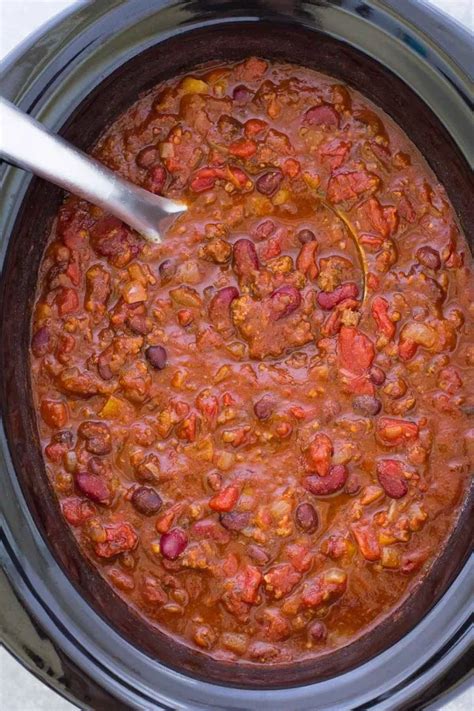 The Best Crockpot Chili Recipe, so thick and hearty and easy to make! Make this slow cooker c ...