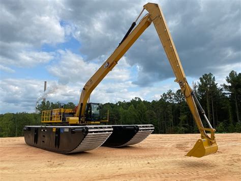 Amphibious Excavators | Wetland Equipment