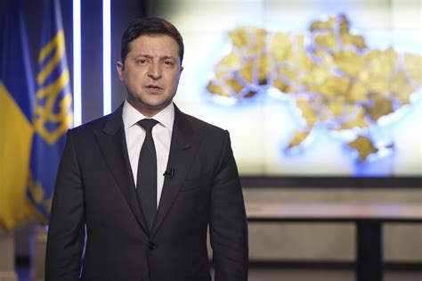 ukraine president volodymyr zelensky - Leora Duarte