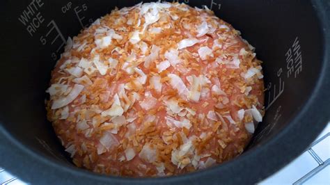 Rice cooker cake | V. Tobin | Flickr