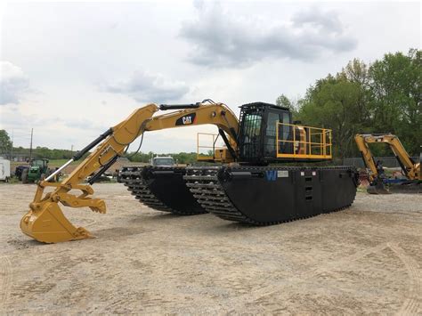 Floating Excavators for Sale - Custom Floating Pontoons | Wetland Equipment