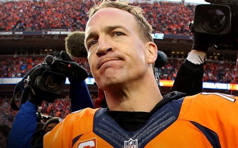 Superbowl Scandal: The Moment QB Peyton Manning 'Exposed Himself' To ...