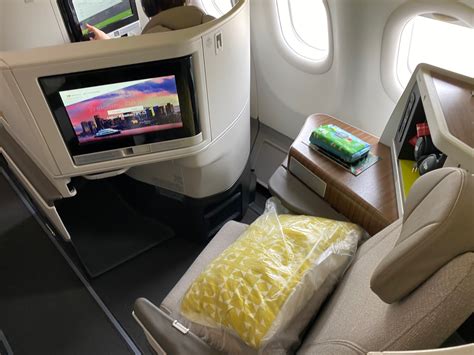 Review: TAP A330neo Business Class - Live and Let's Fly