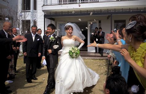 Old Tradition Meets Modern Fun: Japanese Wedding Ceremonies