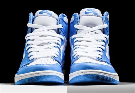 Air Jordan 1 Retro High OG UNC 2015 - Sneaker Bar Detroit