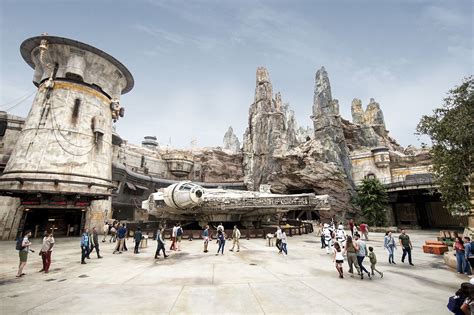 The Magic and Myth of Story at Star Wars: Galaxy’s Edge | StarWars.com