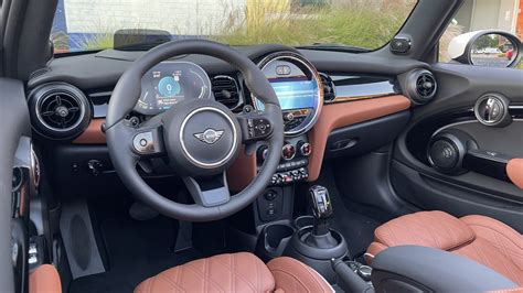 Mini Cooper Convertible Interior Review | Dissecting the oddball - Autoblog