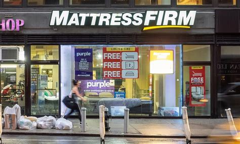 Mattress Firm Seeking to Go Public – Visual Merchandising and Store Design