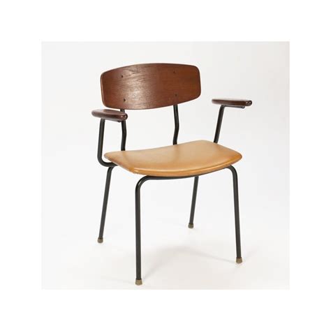 Scandinavian style desk chair - Retro Studio