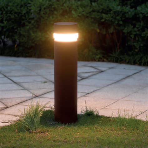 Tall Coin LED Outdoor Bollard Light for Gardens | LightsAndLiving