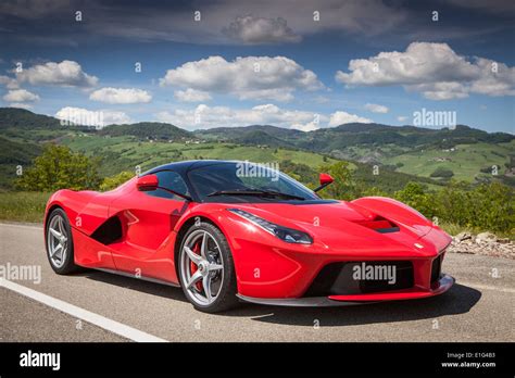 LaFerrari hybrid super car Stock Photo - Alamy