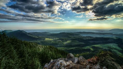 Download 2560x1440 Nature Mount Pilchuck Wallpaper | Wallpapers.com