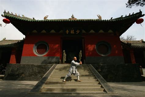 History of the Shaolin Temple - 10000 Victories Kung Fu