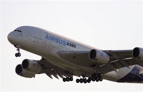 Video Shows Airbus A380 Making A Hard Landing Amid Windstorm