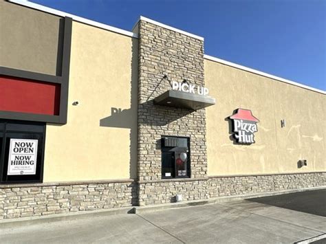 PIZZA HUT - Updated January 2025 - 15225 W 151st St, Olathe, Kansas - Chicken Wings - Restaurant ...