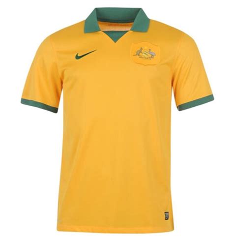 Items similar to Australia (Socceroos) Football Jersey on Etsy