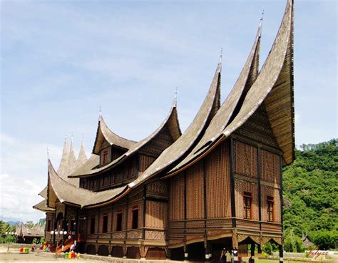 Rumah Gadang, Rumah Tradisional Minangkabau - ARSITAG