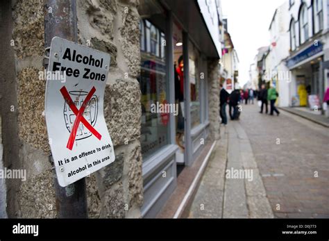 An alcohol free zone sign in St Ives Stock Photo - Alamy