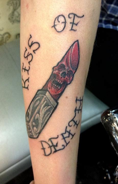 Kiss of Death Lipstick Tattoo by Jeff Johnson: TattooNOW