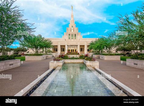 Phoenix lds temple Stock Photo - Alamy