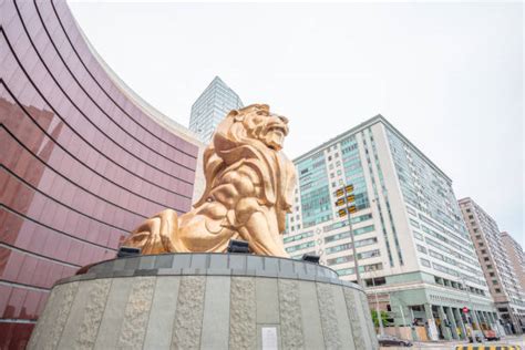 60+ Mgm Lion Statue Stock Photos, Pictures & Royalty-Free Images - iStock