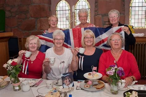 Elderslie becomes a sea of red, white and blue as the Rays of Hope group celebrate the Queen's ...