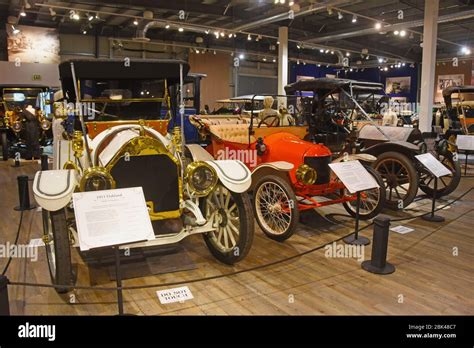 Vintage car museum Stock Photo - Alamy