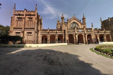 Sampurnanand Sanskrit Vishwavidyalaya, Varanasi: Admission, Fees ...