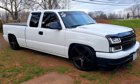 Wheel Offset 2006 Chevrolet Silverado 1500 Aggressive > 1" Outside Fender Lowered 5F / 7R ...