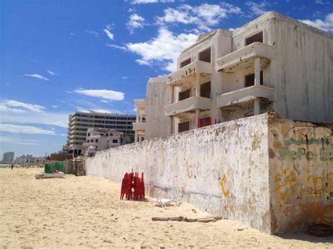 Modern Day Ruins: El Pueblito Beach Resort, Cancun