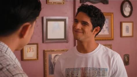 Tyler Posey Came Out as Bisexual on 'Jane the Virgin' & We're Emotional