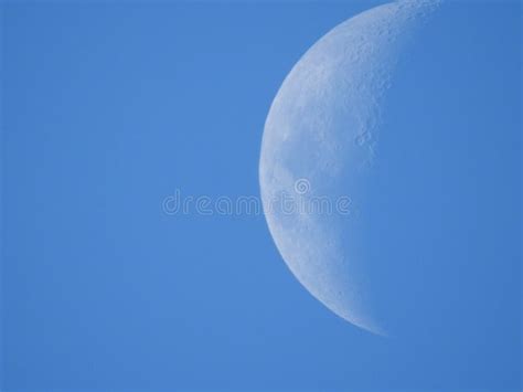 Day Moon Captured by Nikon Coolpix P900 Stock Image - Image of sorocaba, great: 156787301