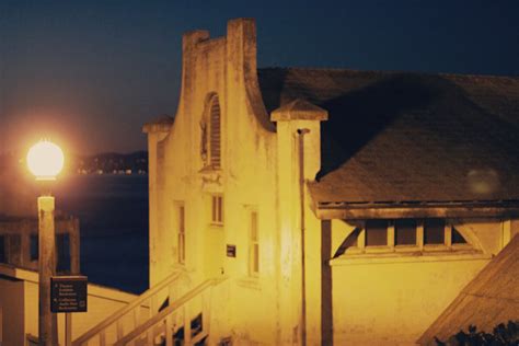 Exploring The Rock: Alcatraz Night Tour in San Francisco | The HoliDaze