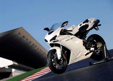 Racing Bikes Wallpaper | Ducati 1198, Racing bikes, Ducati